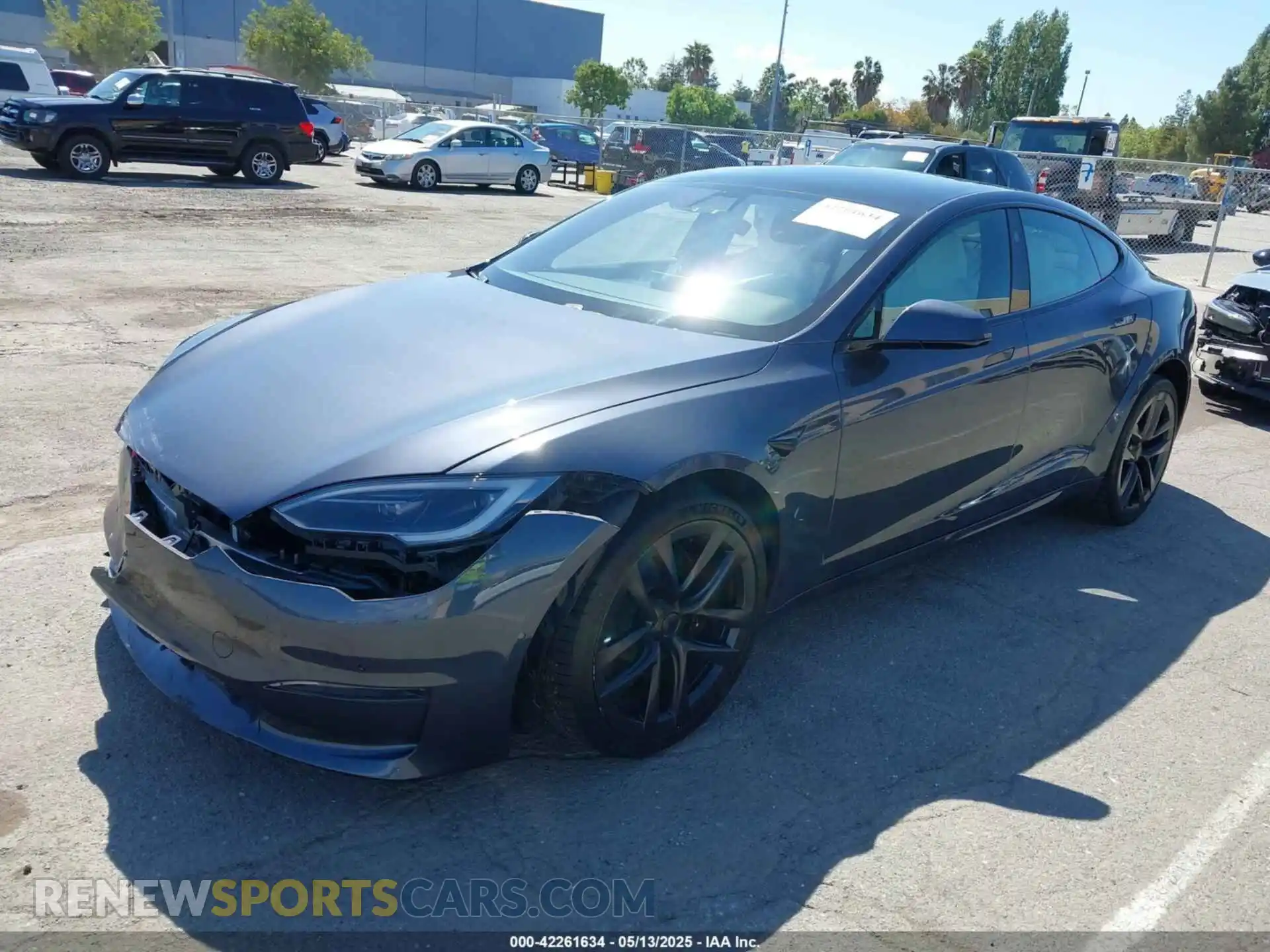 2 Photograph of a damaged car 5YJSA1E57NF491188 TESLA MODEL S 2022