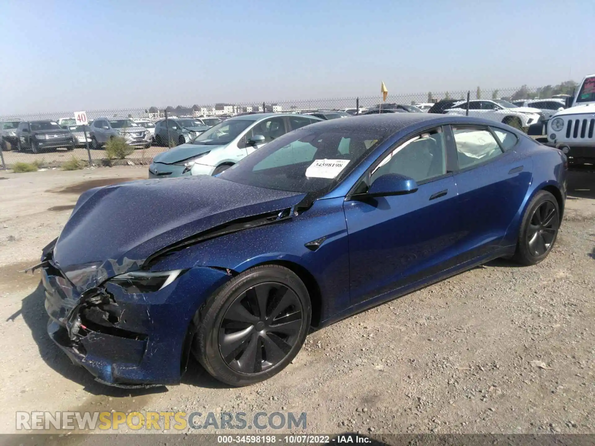 2 Photograph of a damaged car 5YJSA1E58NF492284 TESLA MODEL S 2022