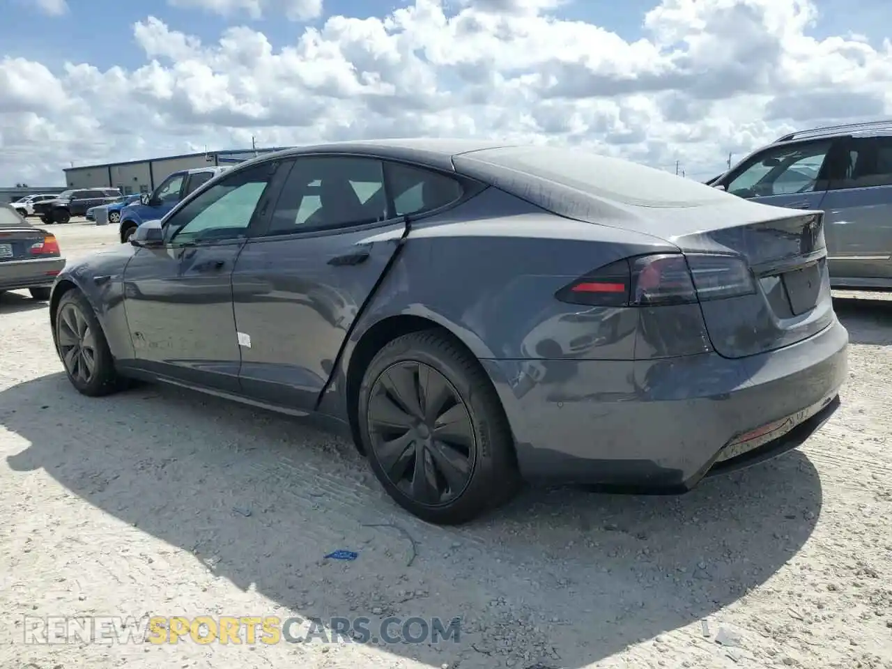 2 Photograph of a damaged car 5YJSA1E59NF489684 TESLA MODEL S 2022