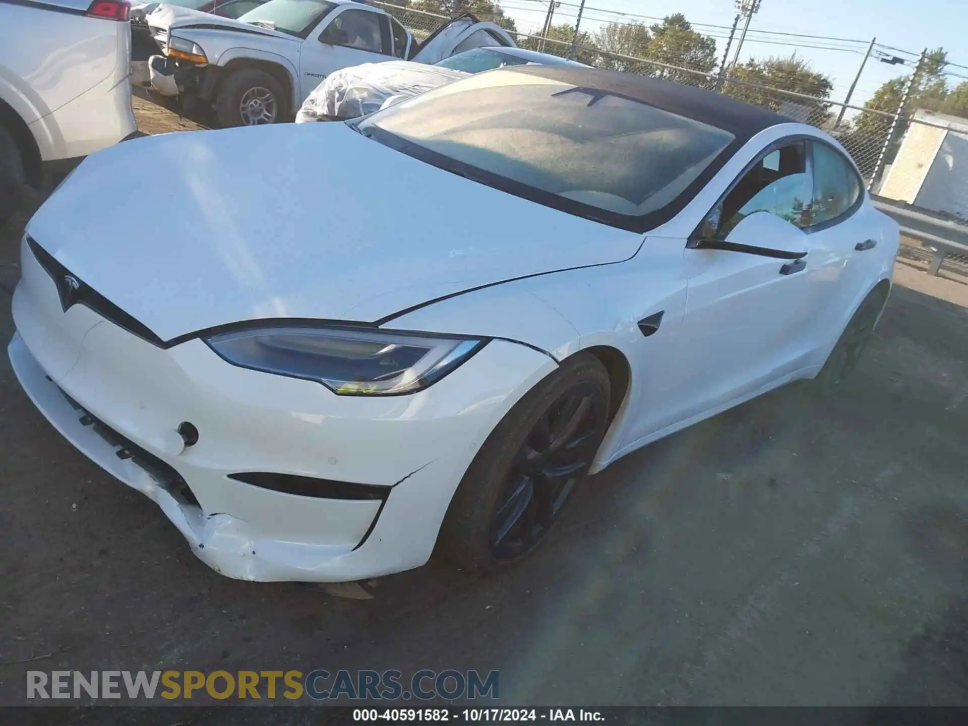 2 Photograph of a damaged car 5YJSA1E5XNF470822 TESLA MODEL S 2022