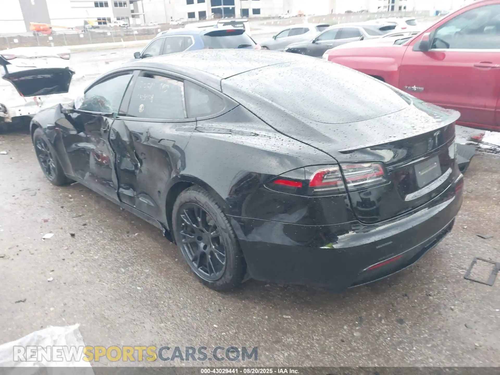 3 Photograph of a damaged car 5YJSA1E60NF484124 TESLA MODEL S 2022