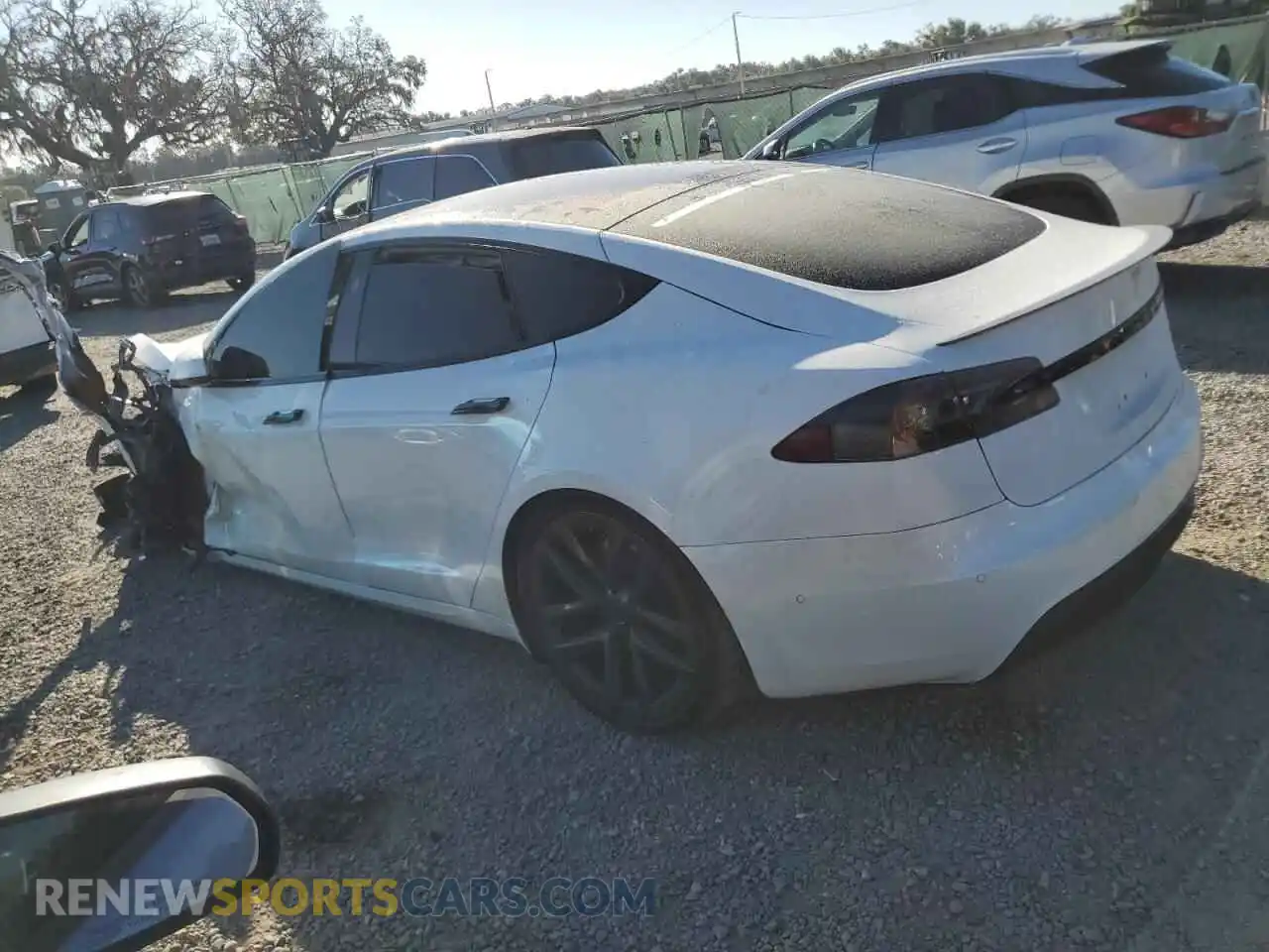 2 Photograph of a damaged car 5YJSA1E61NF467428 TESLA MODEL S 2022