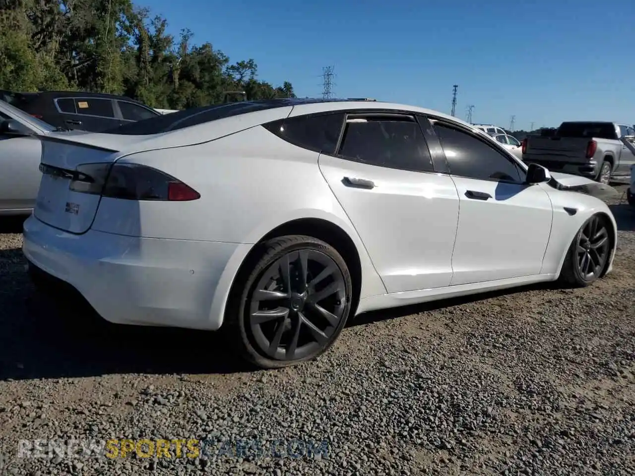 3 Photograph of a damaged car 5YJSA1E61NF467428 TESLA MODEL S 2022