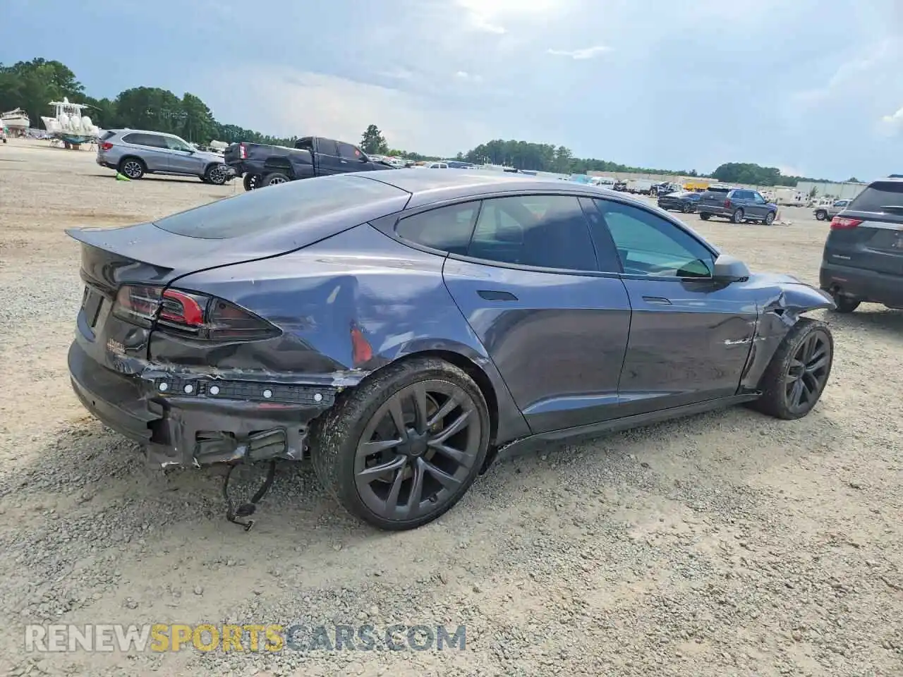 3 Photograph of a damaged car 5YJSA1E65NF472969 TESLA MODEL S 2022