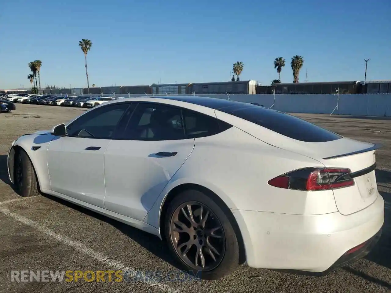 2 Photograph of a damaged car 5YJSA1E66NF467523 TESLA MODEL S 2022