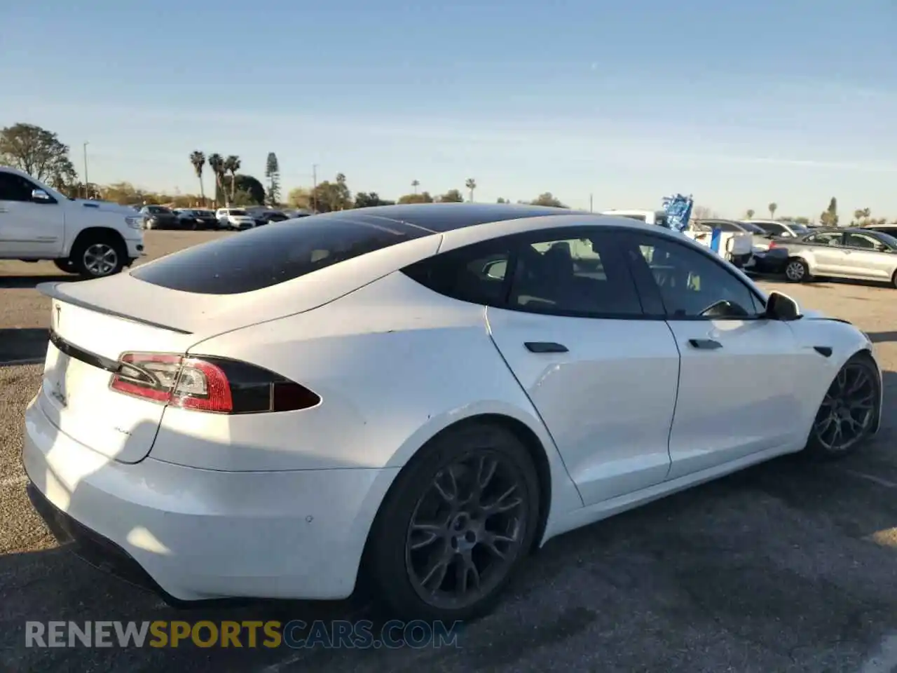 3 Photograph of a damaged car 5YJSA1E66NF467523 TESLA MODEL S 2022