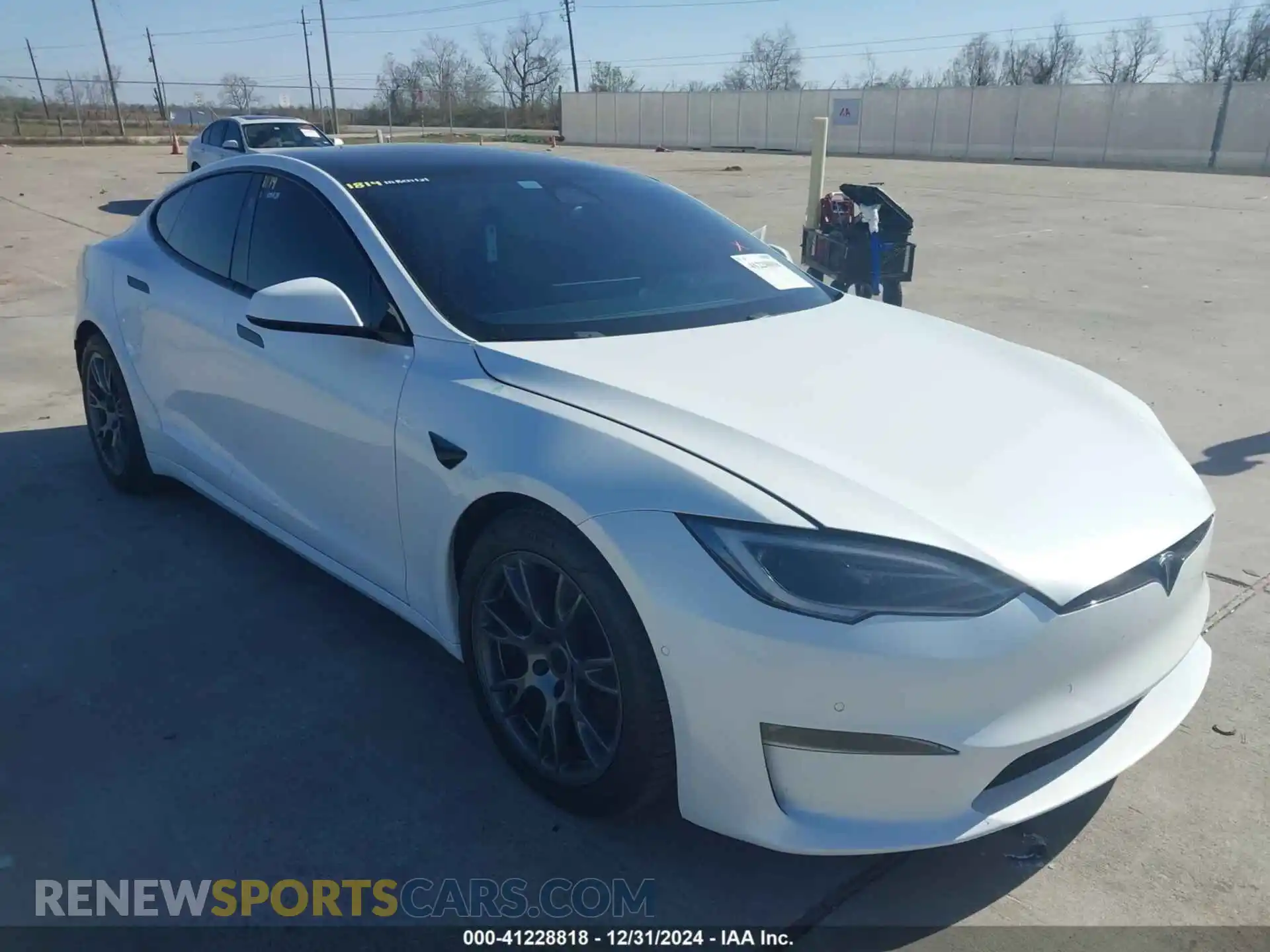 1 Photograph of a damaged car 5YJSA1E69NF486471 TESLA MODEL S 2022