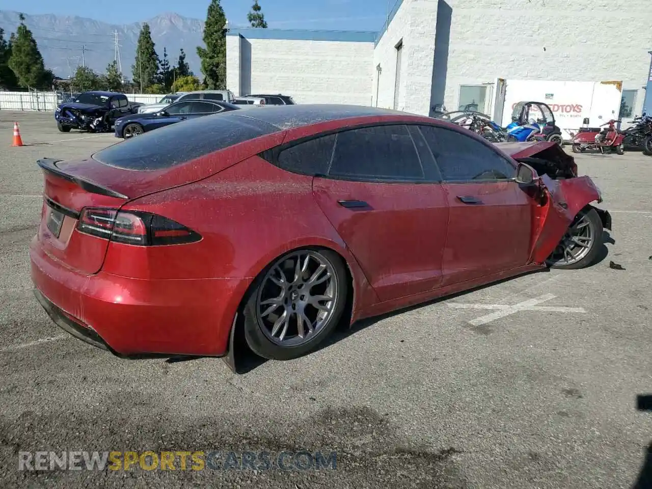3 Photograph of a damaged car 5YJSA1E50PF530870 TESLA MODEL S 2023