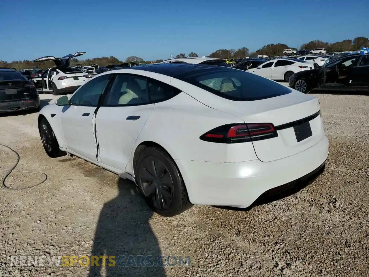 2 Photograph of a damaged car 5YJSA1E54PF521833 TESLA MODEL S 2023