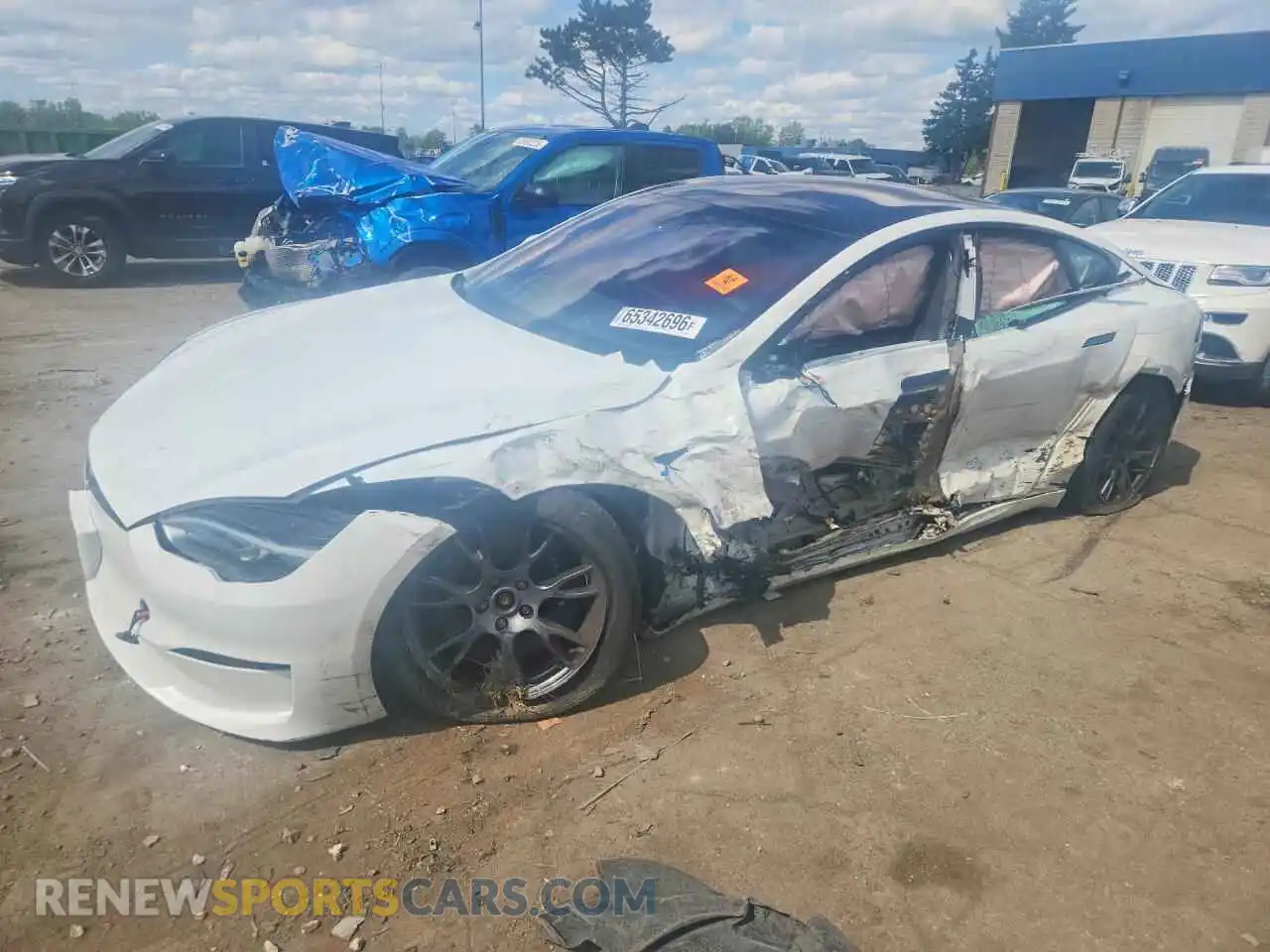 1 Photograph of a damaged car 5YJSA1E56PF512275 TESLA MODEL S 2023