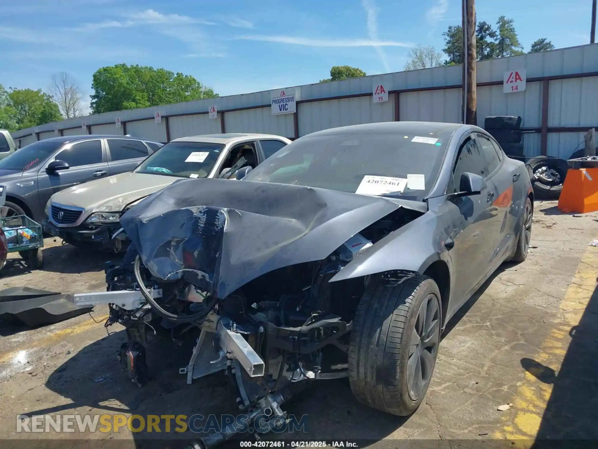 2 Photograph of a damaged car 5YJSA1E57PF499455 TESLA MODEL S 2023