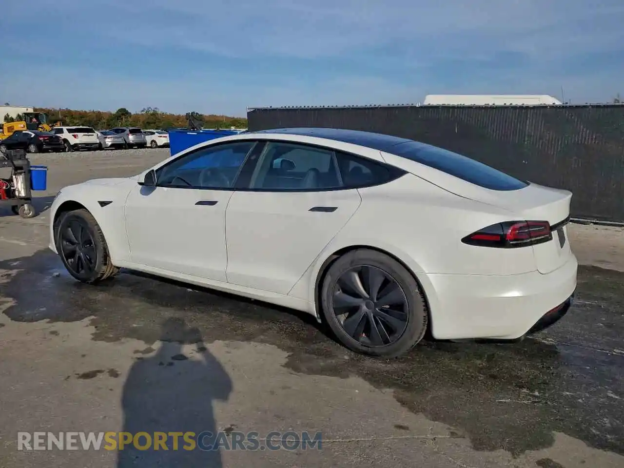 2 Photograph of a damaged car 5YJSA1E59PF506857 TESLA MODEL S 2023