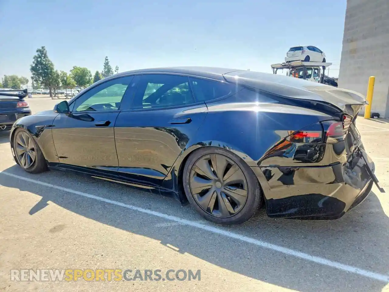 2 Photograph of a damaged car 5YJSA1E5XPF499756 TESLA MODEL S 2023