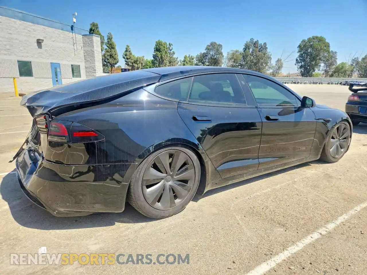 3 Photograph of a damaged car 5YJSA1E5XPF499756 TESLA MODEL S 2023
