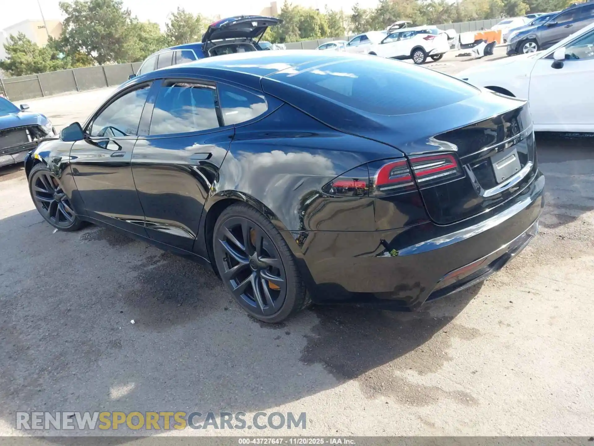 3 Photograph of a damaged car 5YJSA1E5XPF516491 TESLA MODEL S 2023