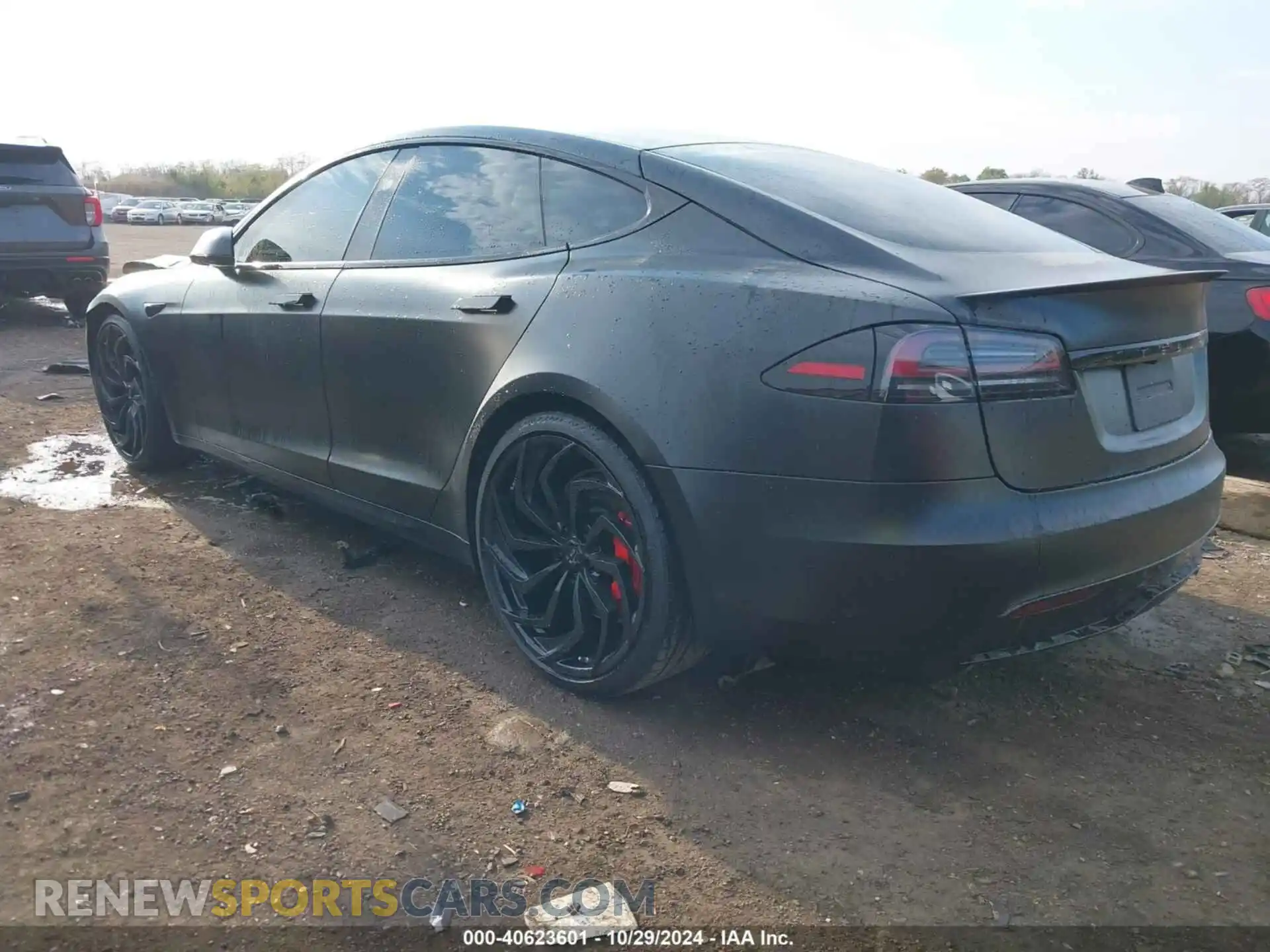 3 Photograph of a damaged car 5YJSA1E63PF530774 TESLA MODEL S 2023