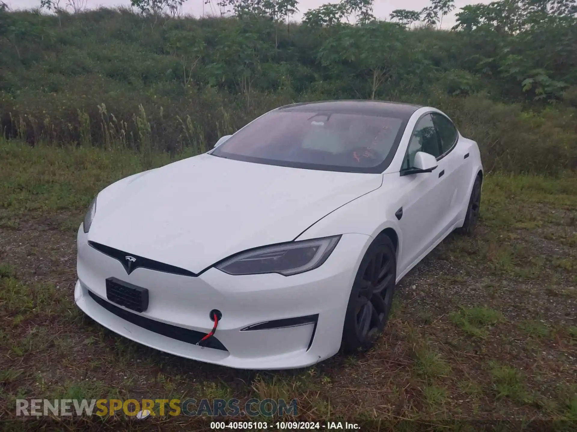 2 fotografías del automóvil dañado 5YJSA1E65PF528105 TESLA MODEL S 2023