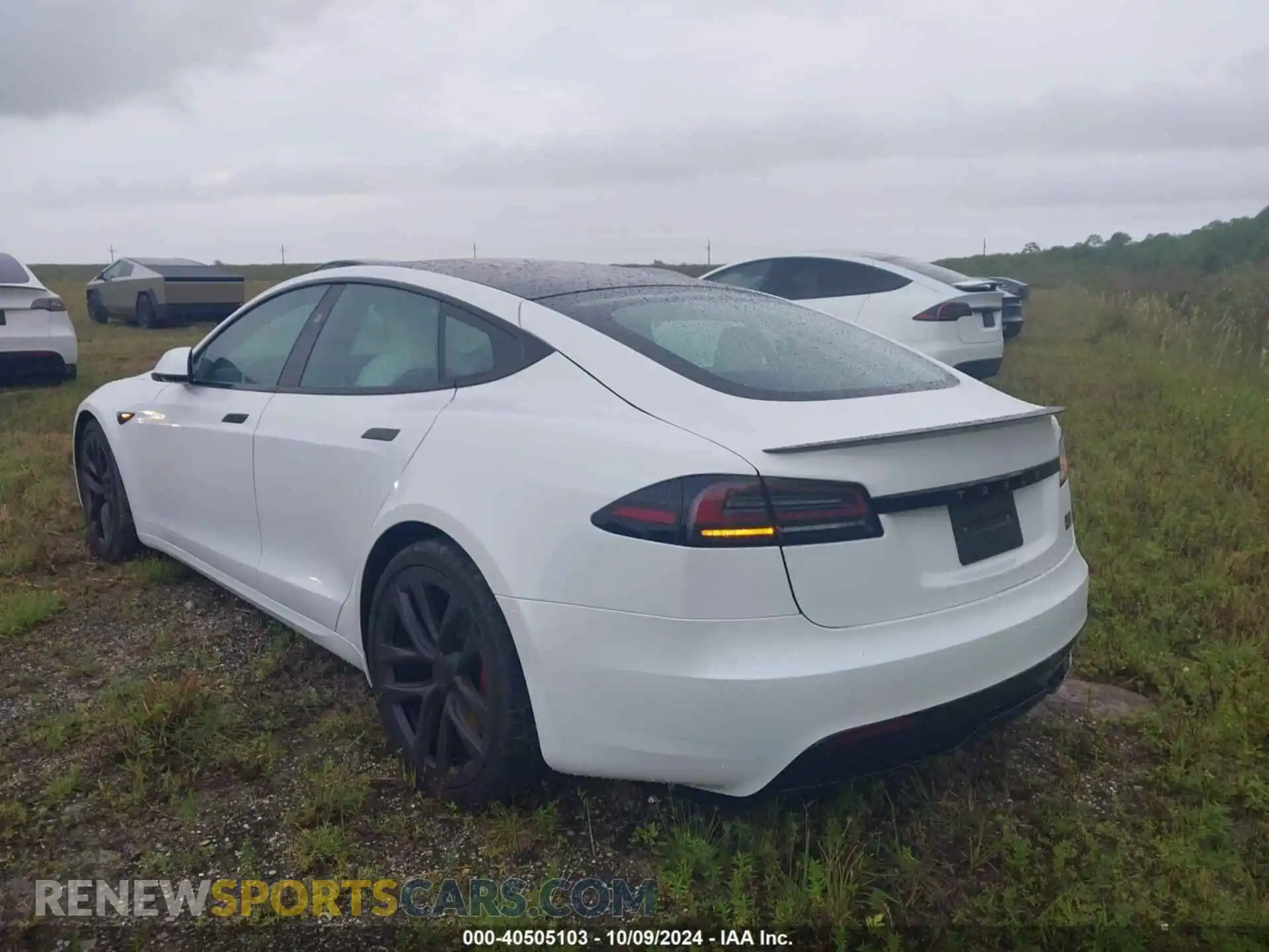 3 fotografías del automóvil dañado 5YJSA1E65PF528105 TESLA MODEL S 2023