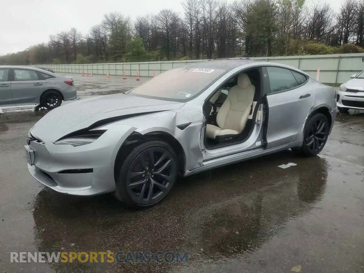 1 Photograph of a damaged car 5YJSA1E53RF542174 TESLA MODEL S 2024