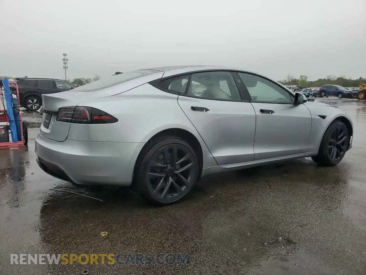 3 Photograph of a damaged car 5YJSA1E53RF542174 TESLA MODEL S 2024