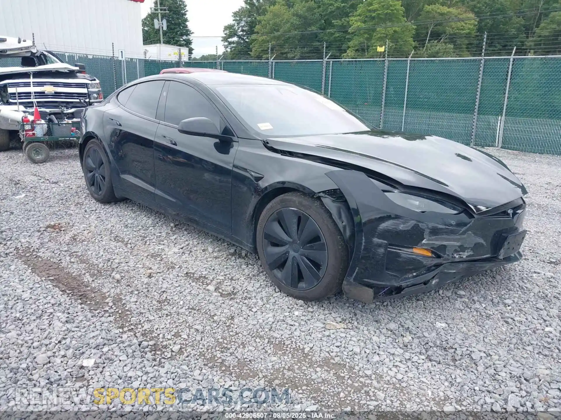 1 Photograph of a damaged car 5YJSA1E57RF533266 TESLA MODEL S 2024