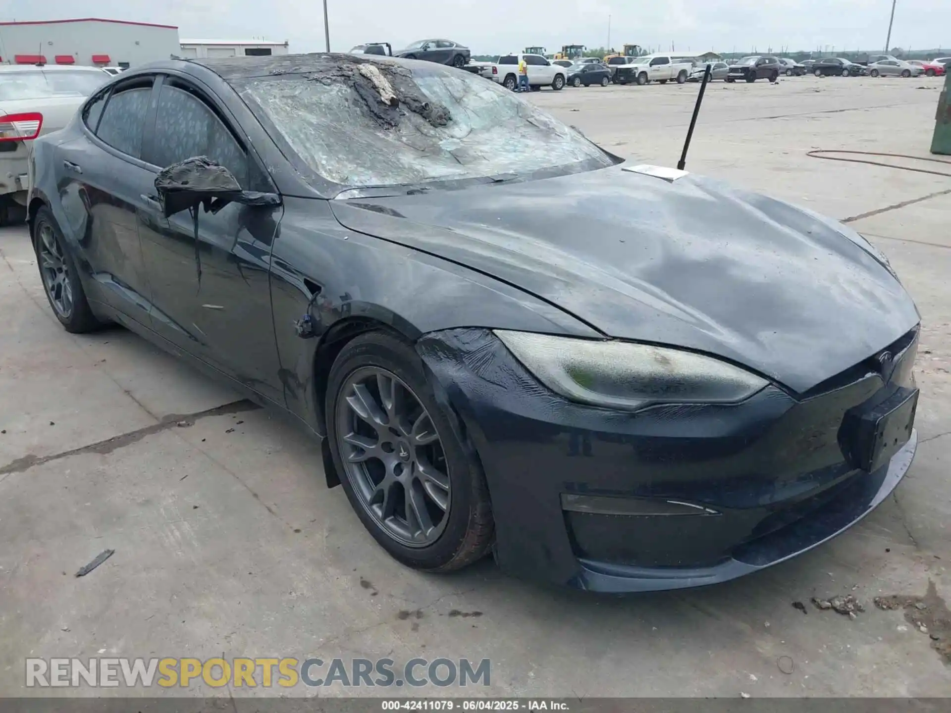 1 Photograph of a damaged car 5YJSA1E58RF535852 TESLA MODEL S 2024