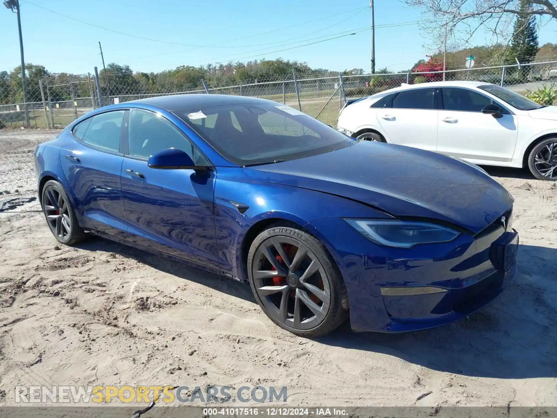 1 Photograph of a damaged car 5YJSA1E61RF538584 TESLA MODEL S 2024