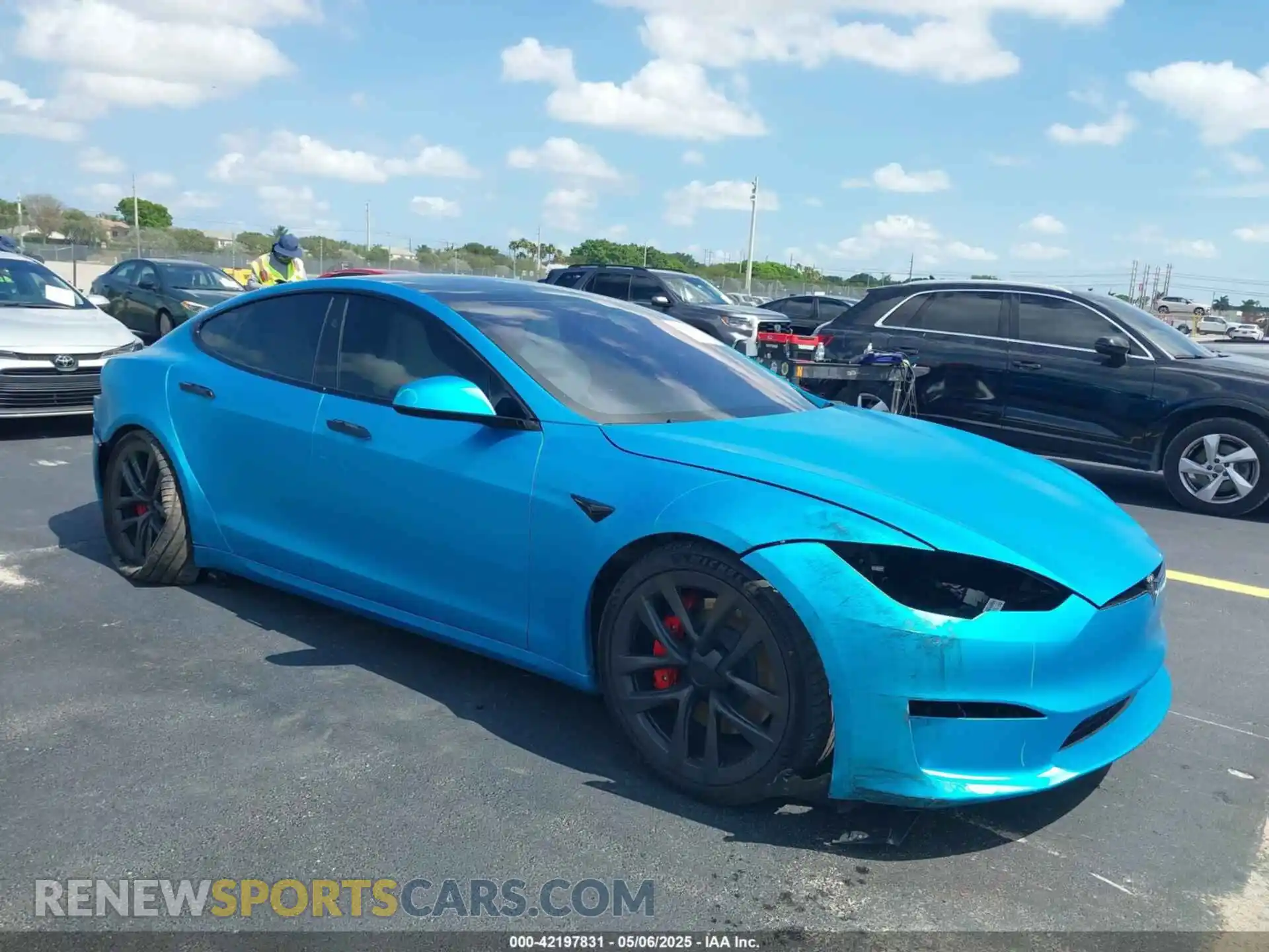 1 Photograph of a damaged car 5YJSA1E64RF540250 TESLA MODEL S 2024