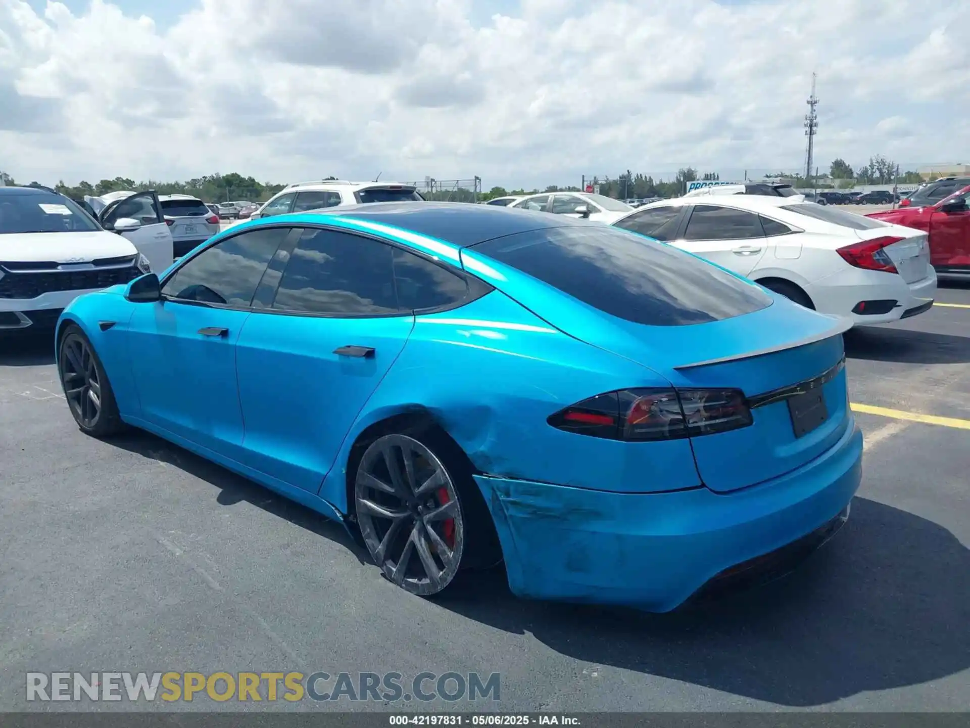3 Photograph of a damaged car 5YJSA1E64RF540250 TESLA MODEL S 2024