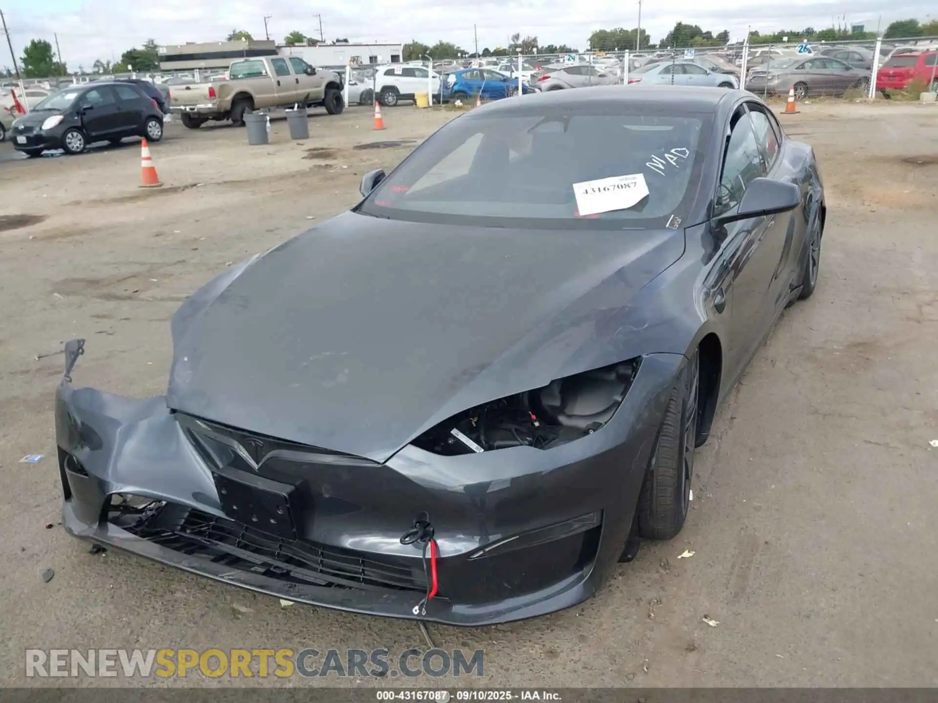 2 Фотография поврежденного автомобиля 5YJSA1E53TF552596 TESLA MODEL S 2026