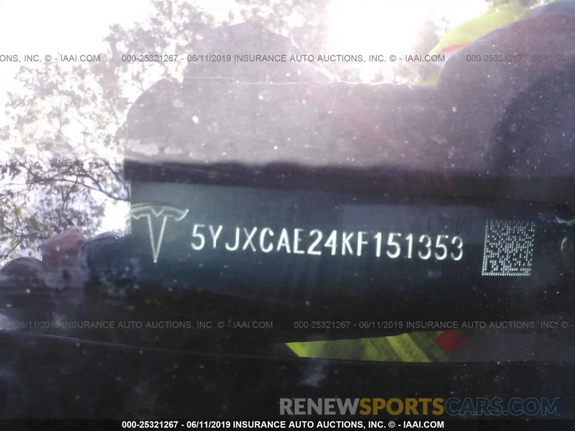 9 Photograph of a damaged car 5YJXCAE24KF151353 TESLA MODEL X 2019