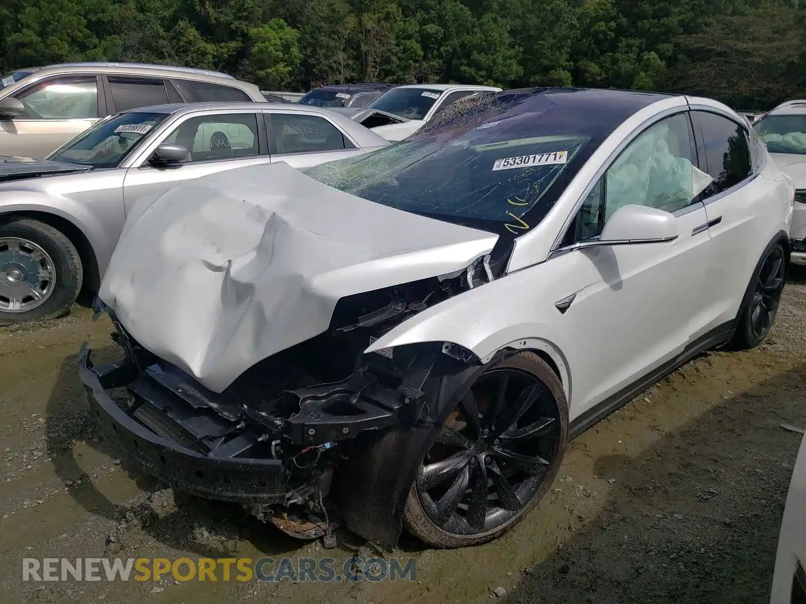 2 fotografías del automóvil dañado 5YJXCAE2XKF183837 TESLA MODEL X 2019