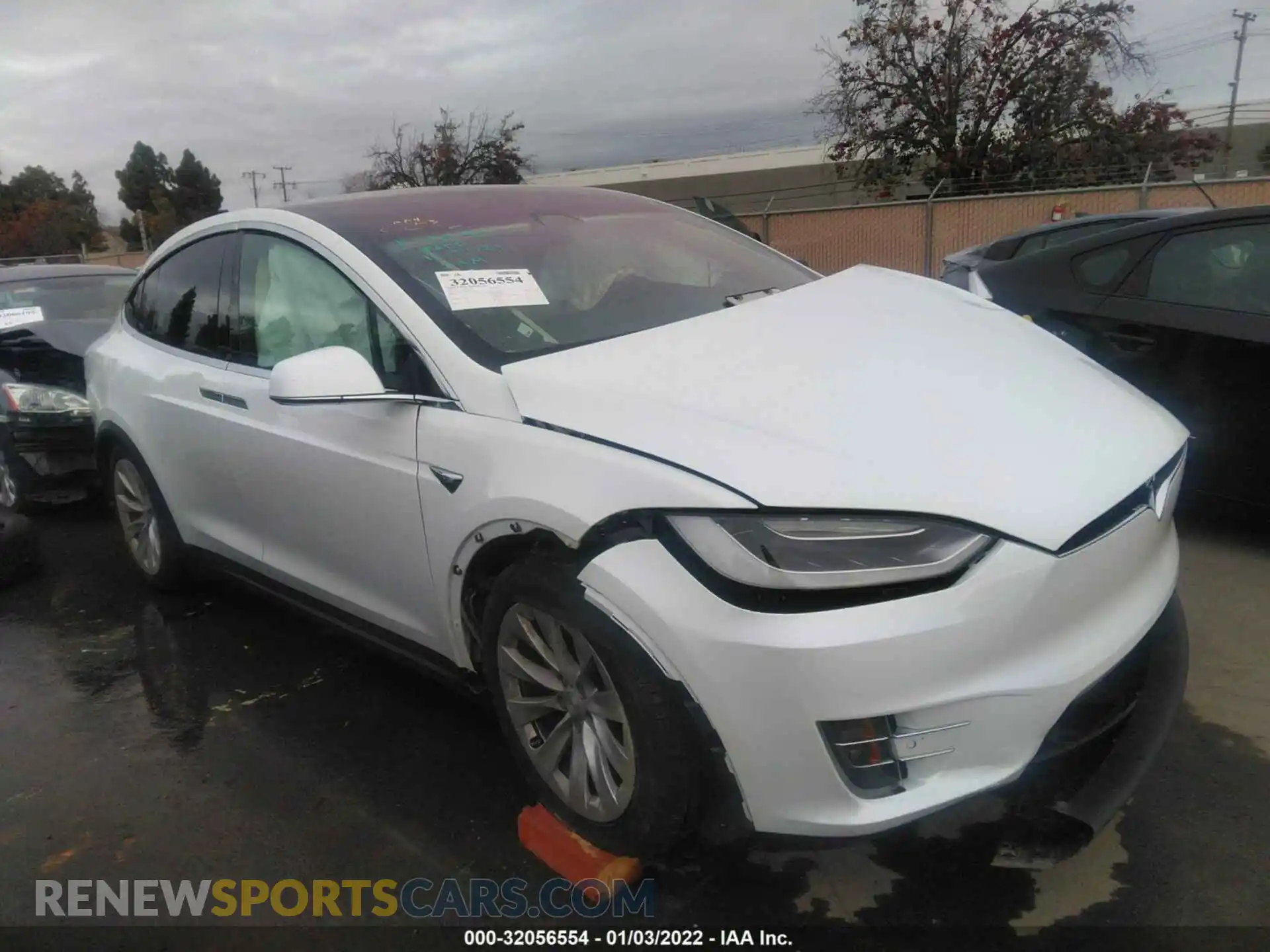 1 Photograph of a damaged car 5YJXCBE2XKF161472 TESLA MODEL X 2019