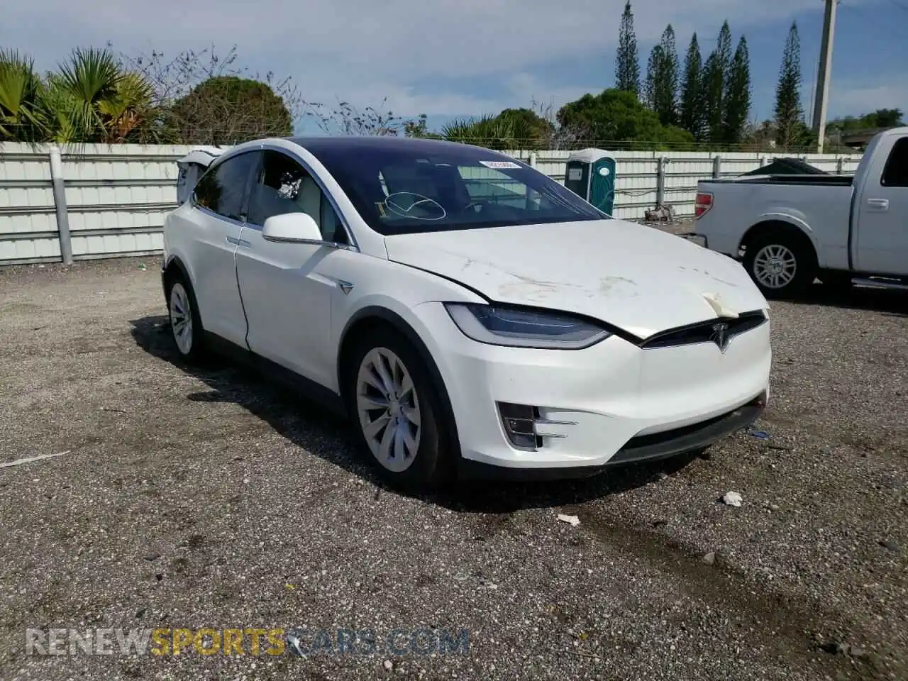 1 Photograph of a damaged car 5YJXCAE20LF233520 TESLA MODEL X 2020