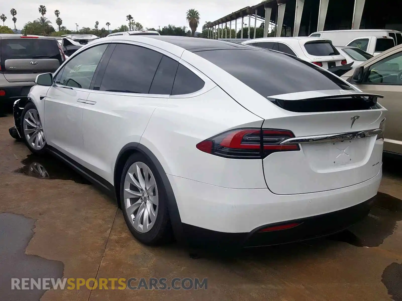 3 fotografías del automóvil dañado 5YJXCAE2XLF247571 TESLA MODEL X 2020