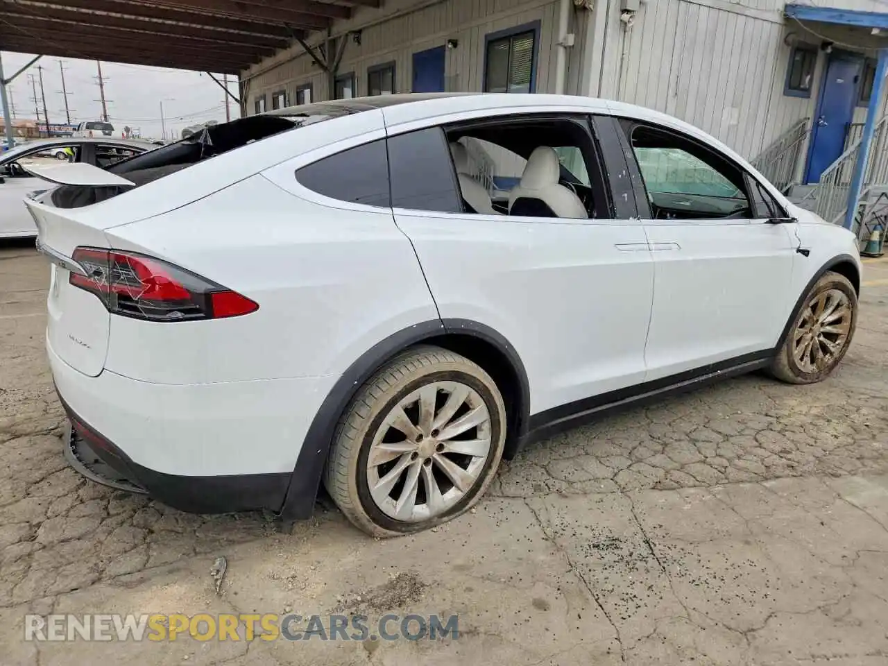 3 Photograph of a damaged car 5YJXCDE21MF311418 TESLA MODEL X 2021