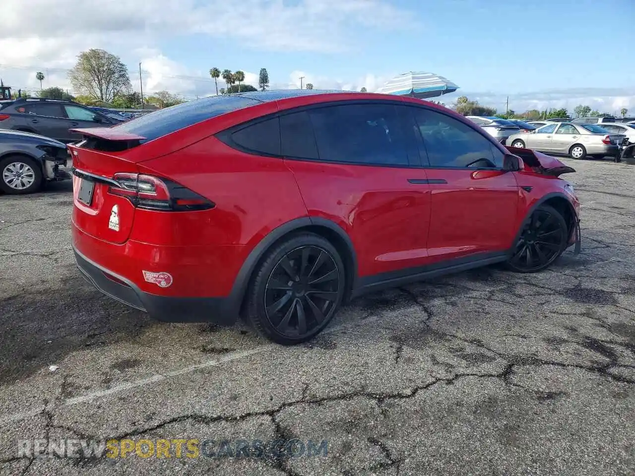 3 fotografías del automóvil dañado 7SAXCAE54NF357614 TESLA MODEL X 2022