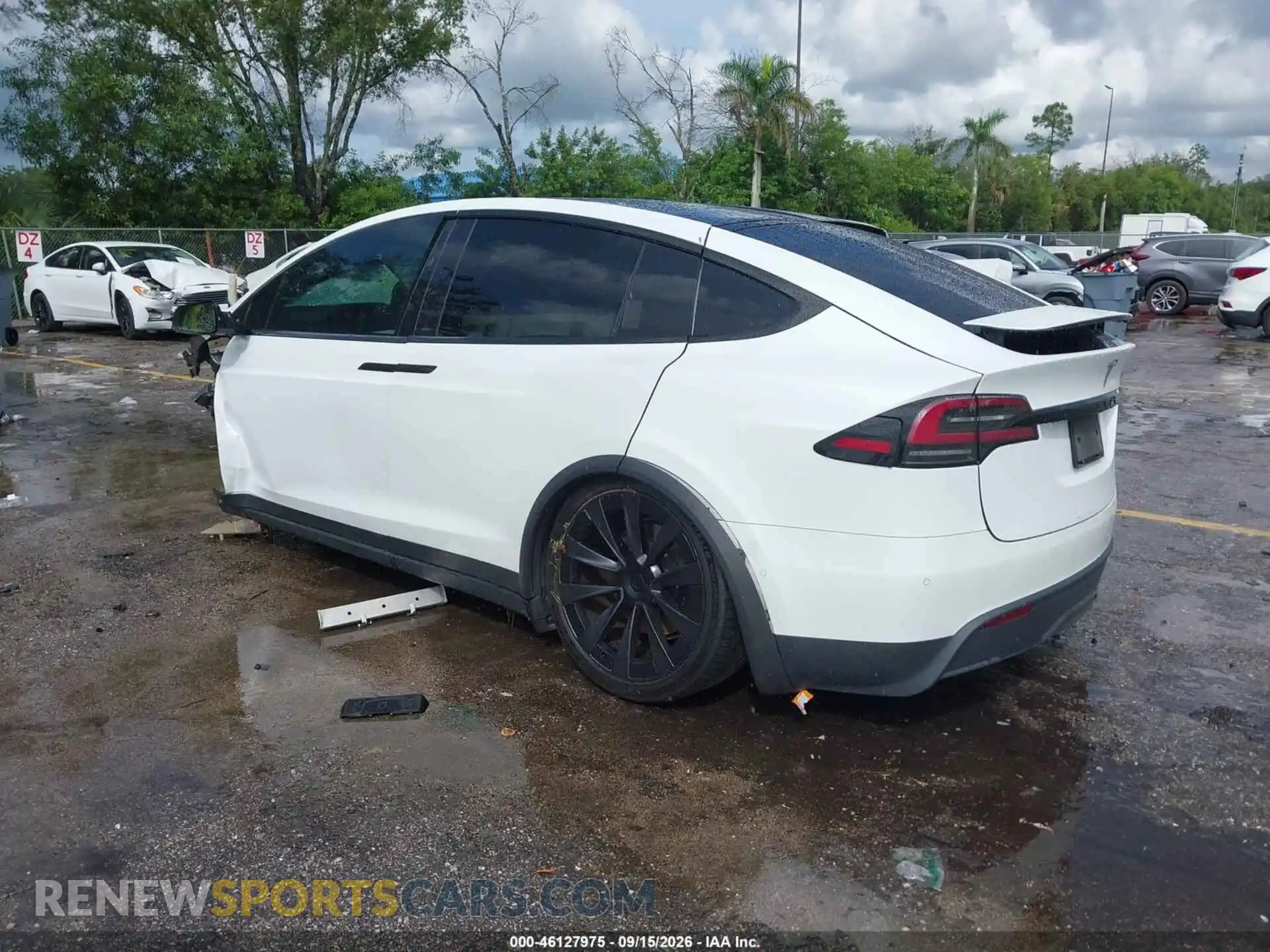 3 Photograph of a damaged car 7SAXCAE55PF366342 TESLA MODEL X 2023