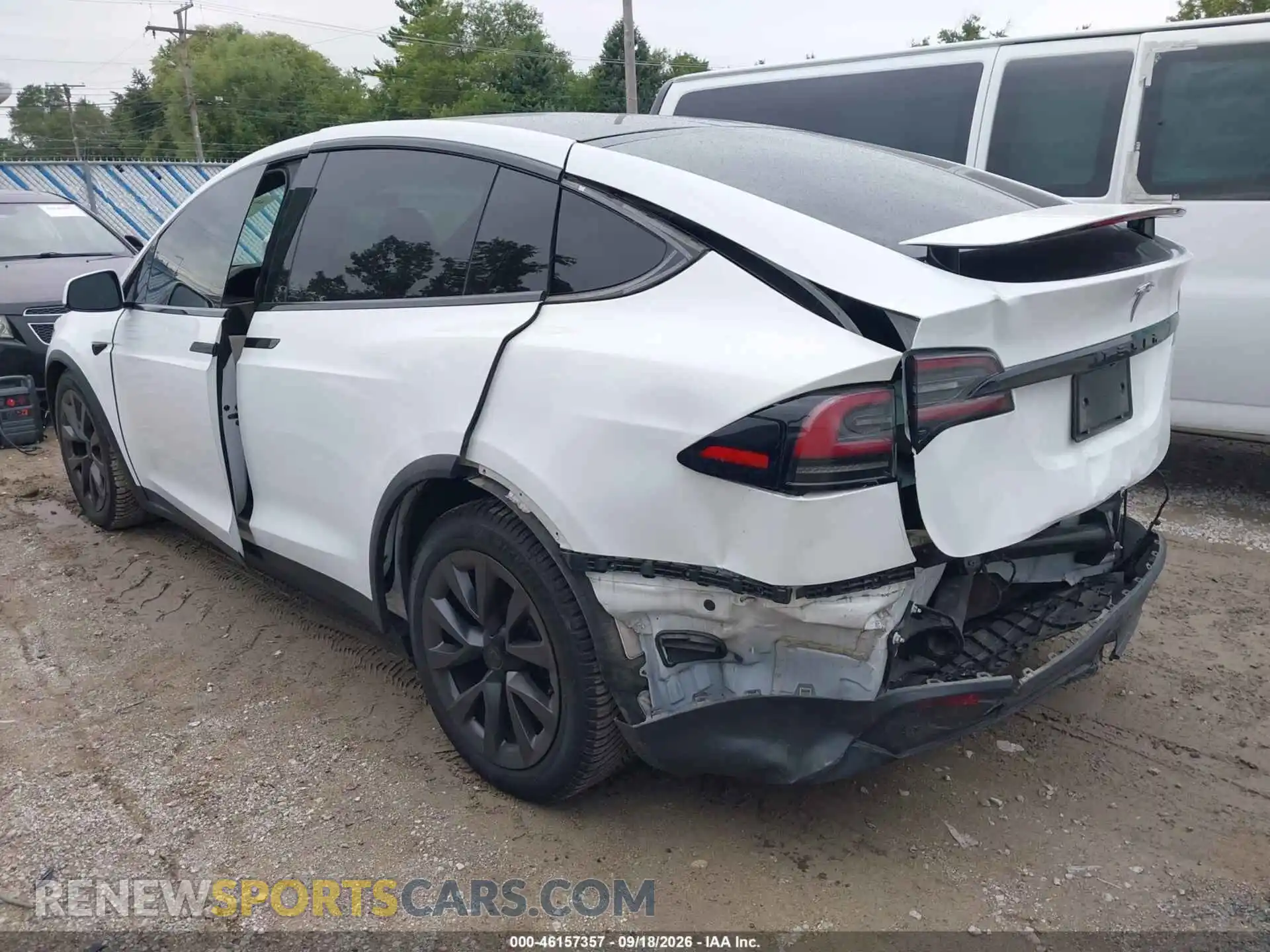 3 fotografías del automóvil dañado 7SAXCBE50PF368781 TESLA MODEL X 2023