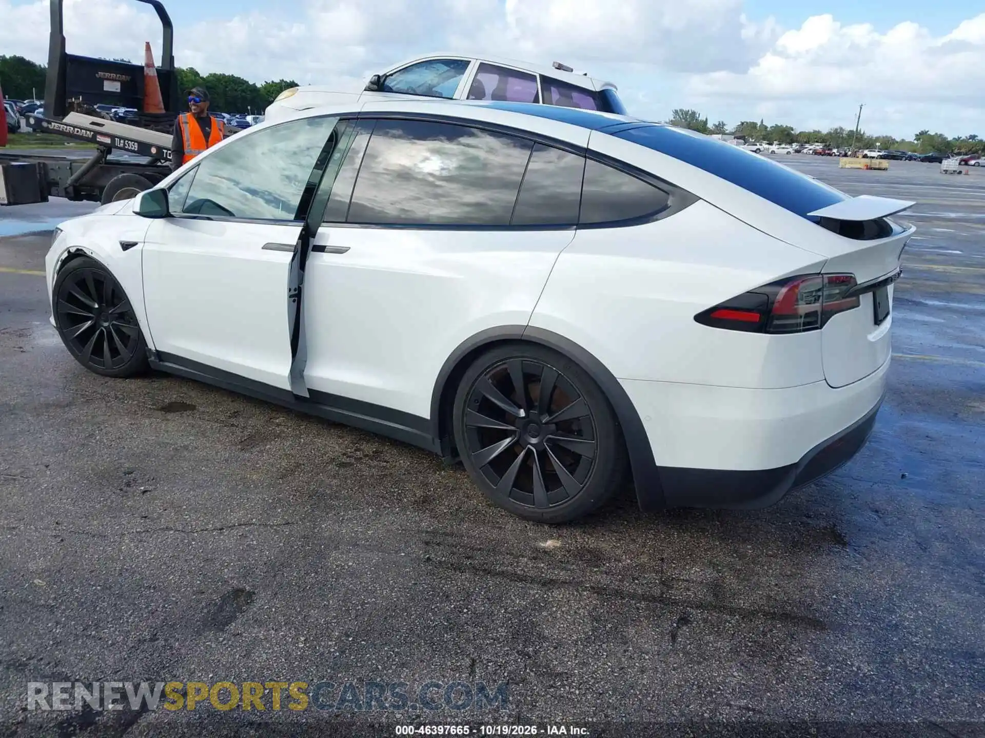 3 fotografías del automóvil dañado 7SAXCBE69PF373180 TESLA MODEL X 2023