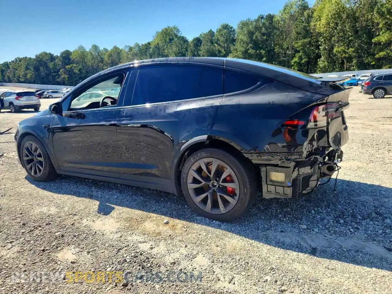2 fotografías del automóvil dañado 7SAXCBE67RF446324 TESLA MODEL X 2024