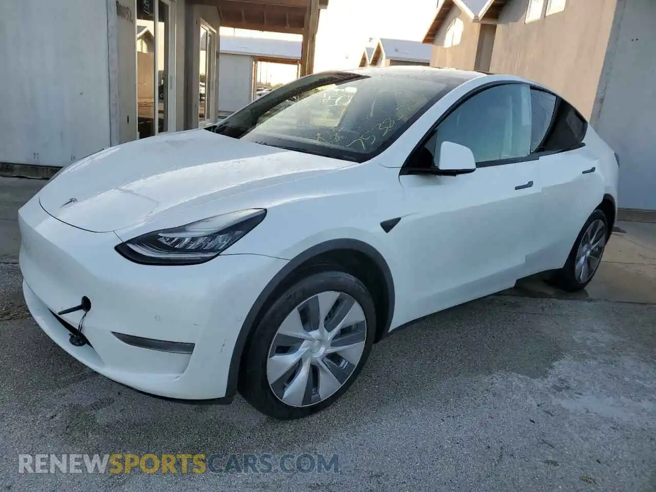 1 Photograph of a damaged car 5YJYGDEE0LF006817 TESLA MODEL Y 2020