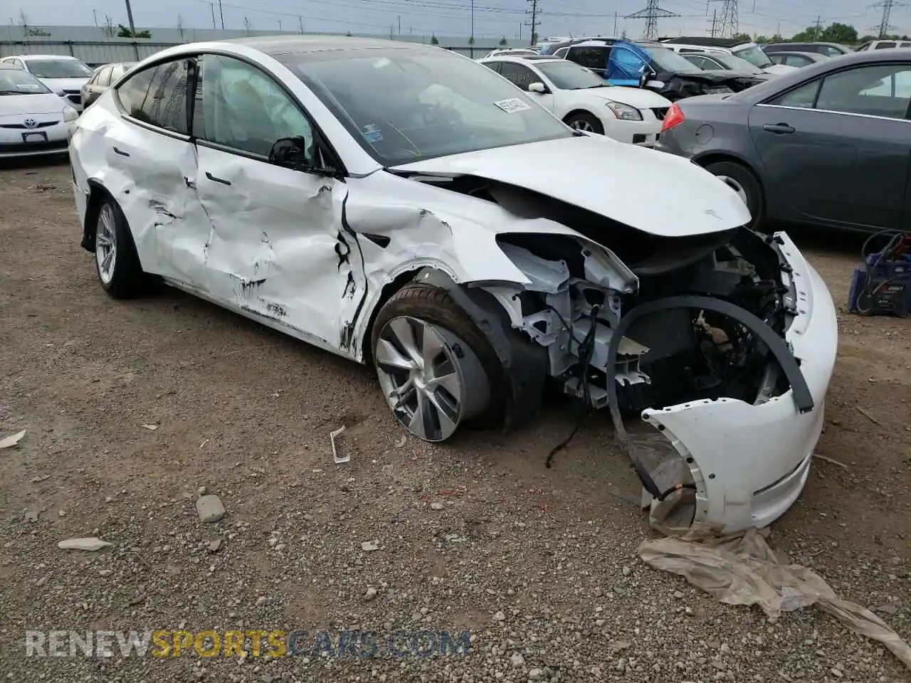 1 Photograph of a damaged car 5YJYGDEE0LF009989 TESLA MODEL Y 2020