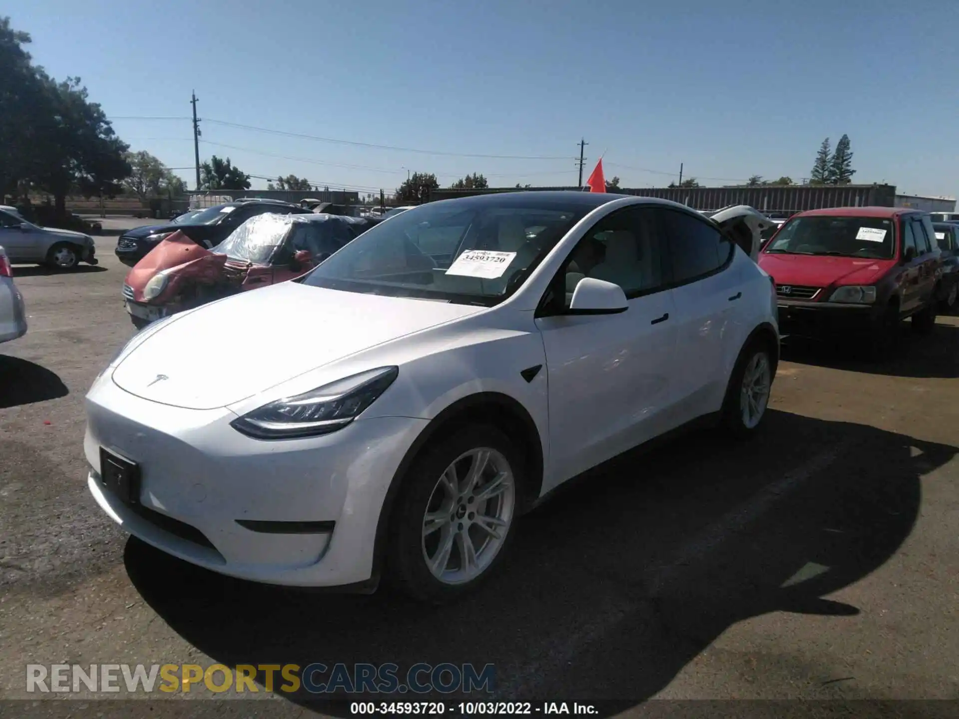 2 Photograph of a damaged car 5YJYGDEE0LF014688 TESLA MODEL Y 2020