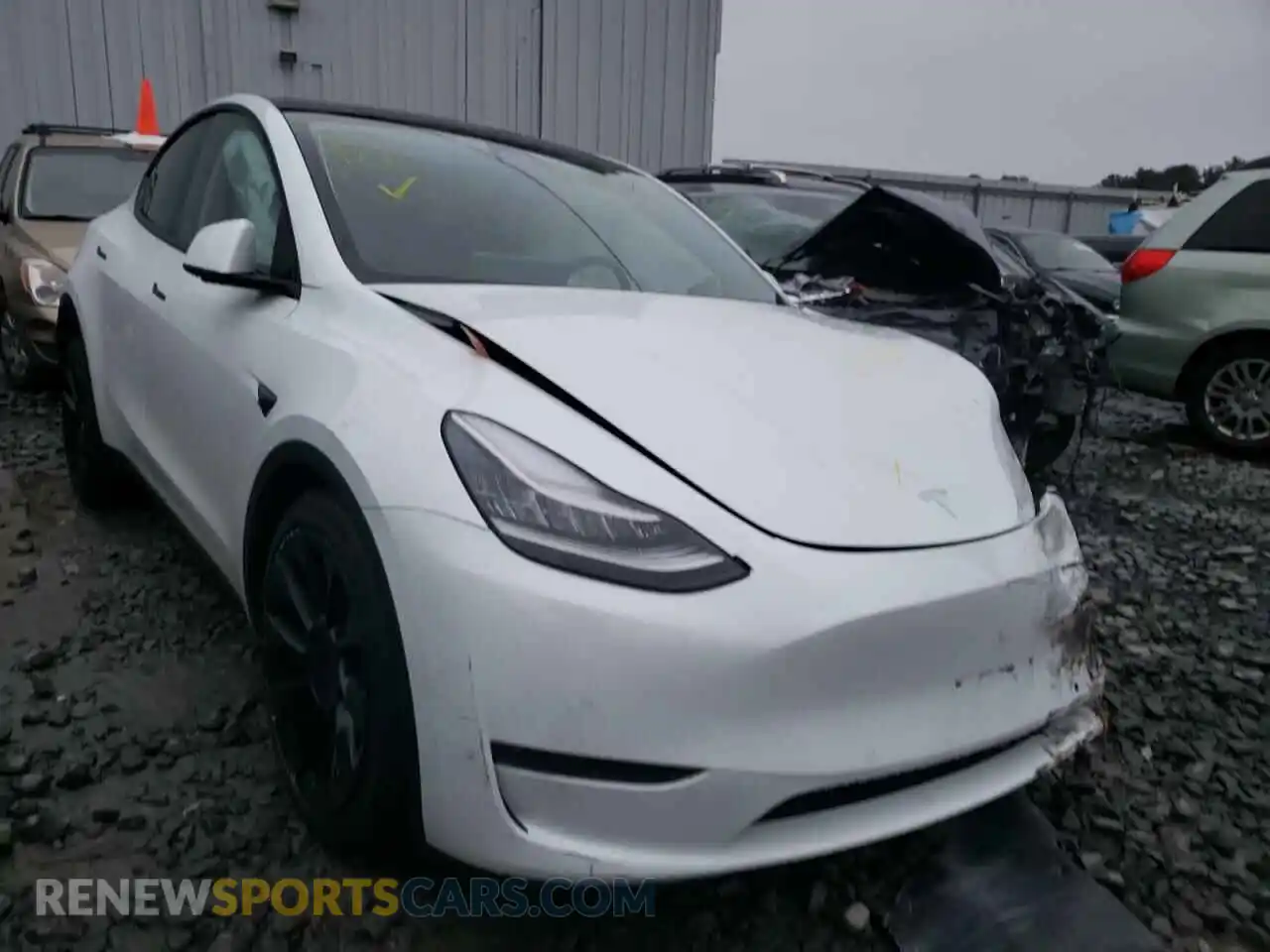 1 Photograph of a damaged car 5YJYGDEE0LF034052 TESLA MODEL Y 2020