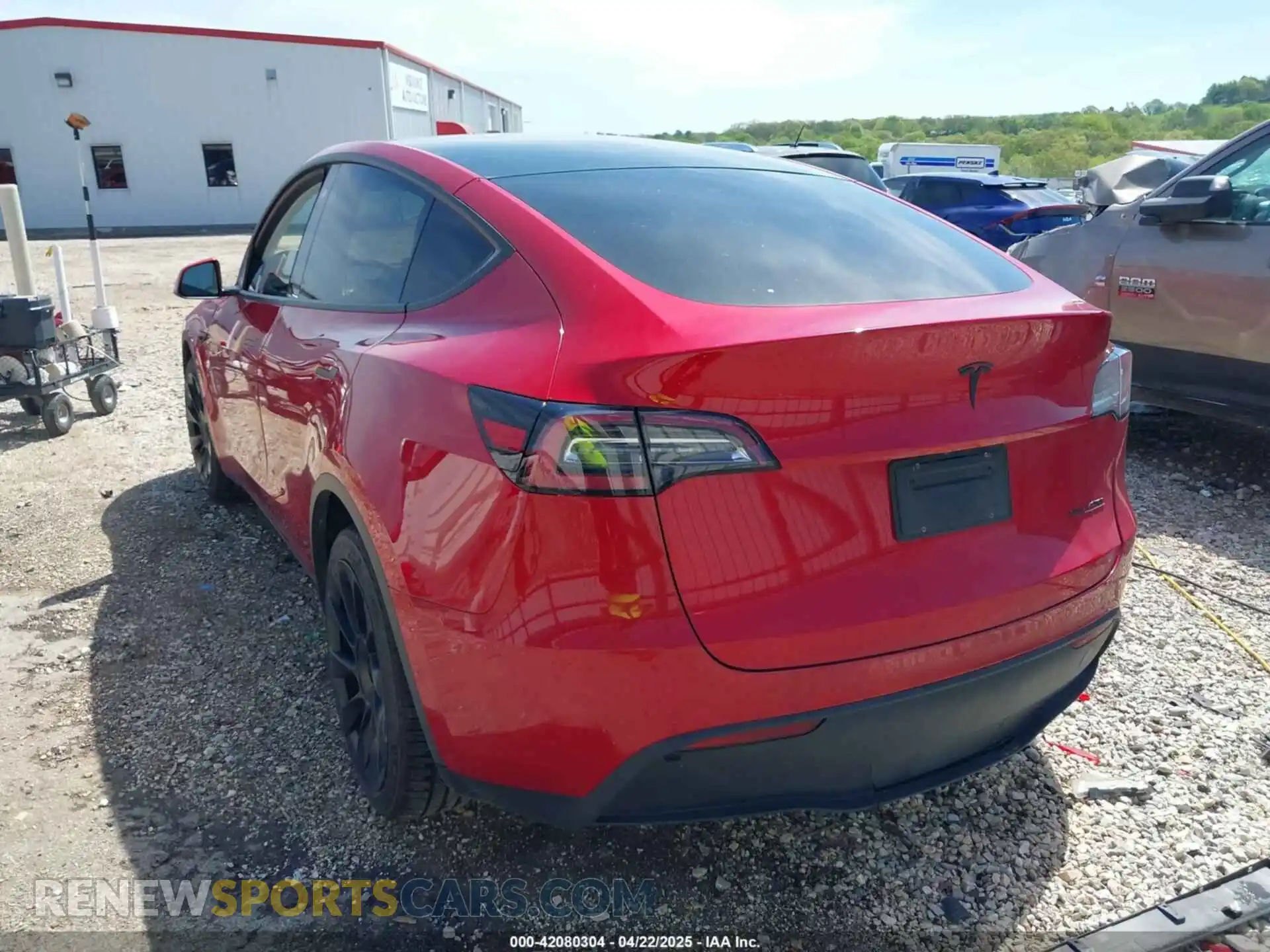 3 Photograph of a damaged car 5YJYGDEE0LF034164 TESLA MODEL Y 2020