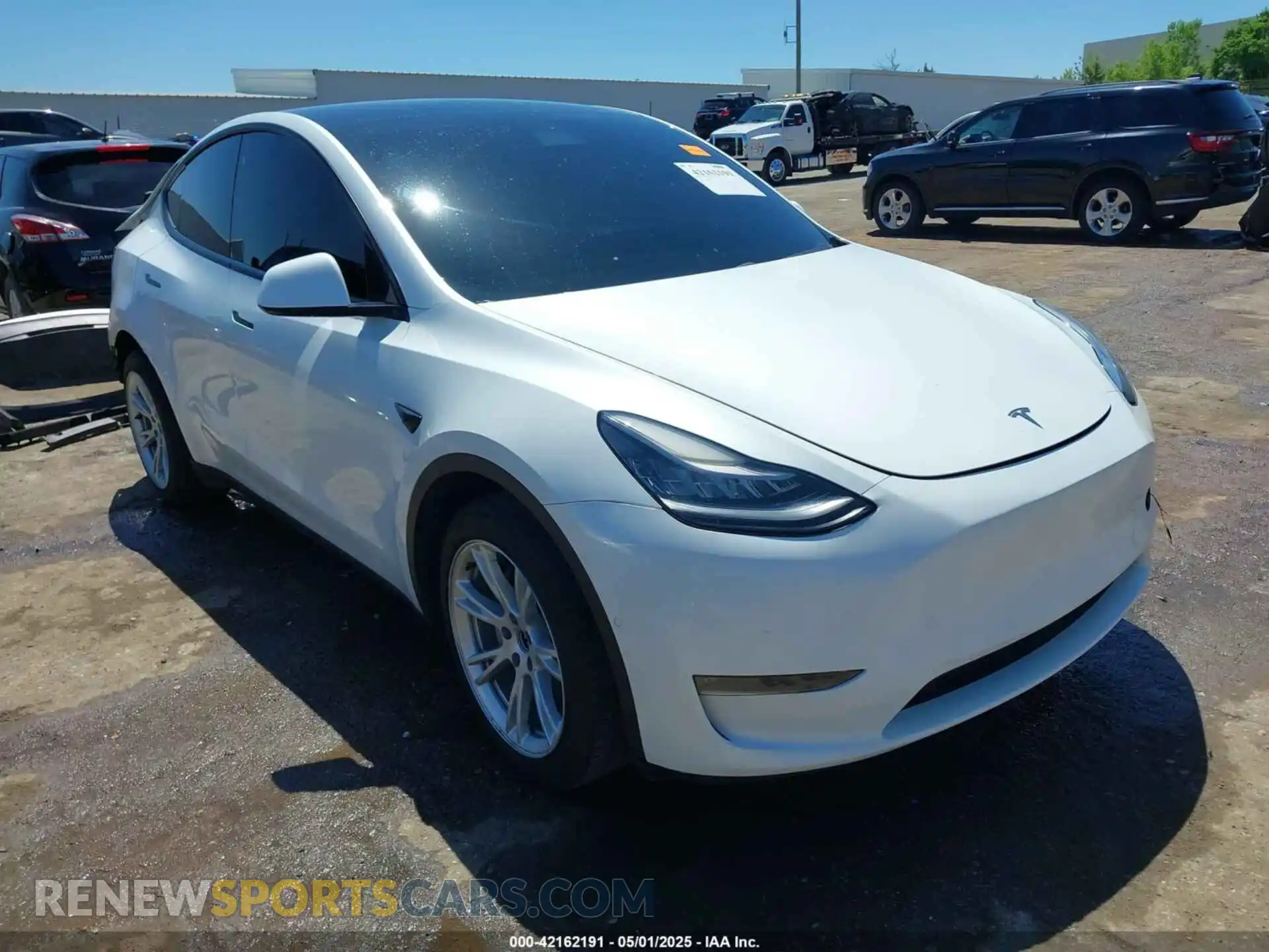 1 Photograph of a damaged car 5YJYGDEE0LF035248 TESLA MODEL Y 2020