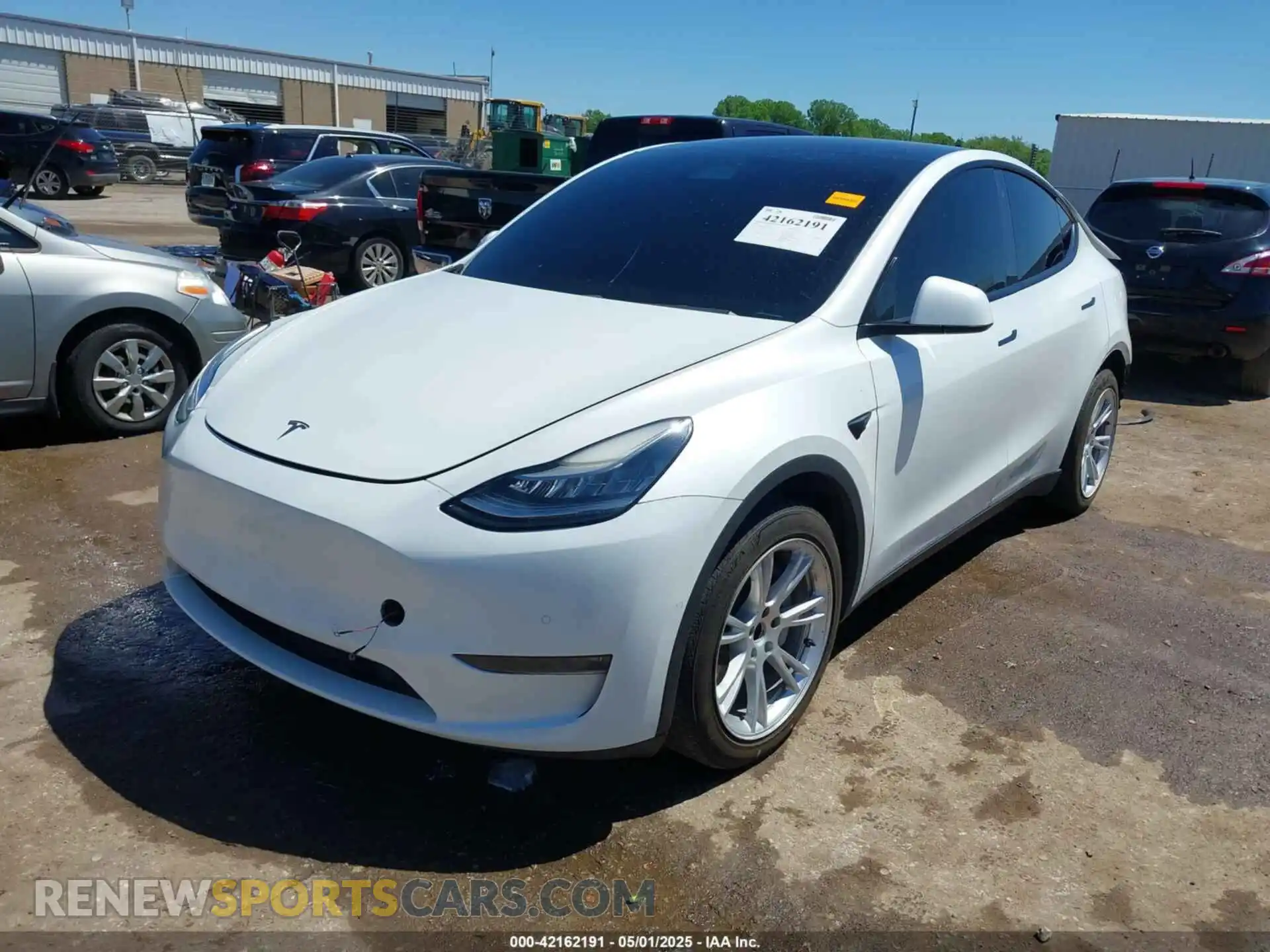 2 Photograph of a damaged car 5YJYGDEE0LF035248 TESLA MODEL Y 2020
