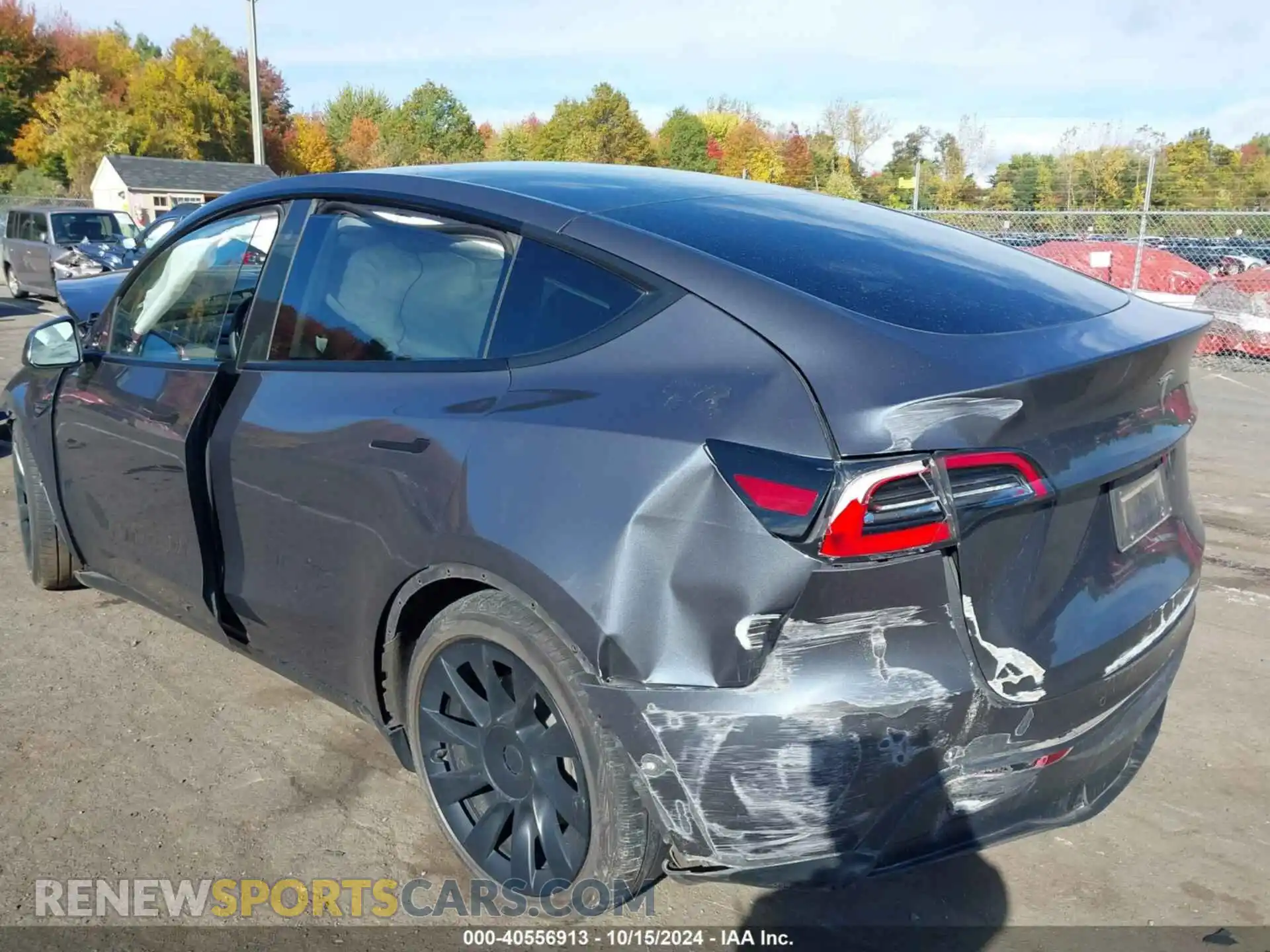 3 Photograph of a damaged car 5YJYGDEE0LF041762 TESLA MODEL Y 2020