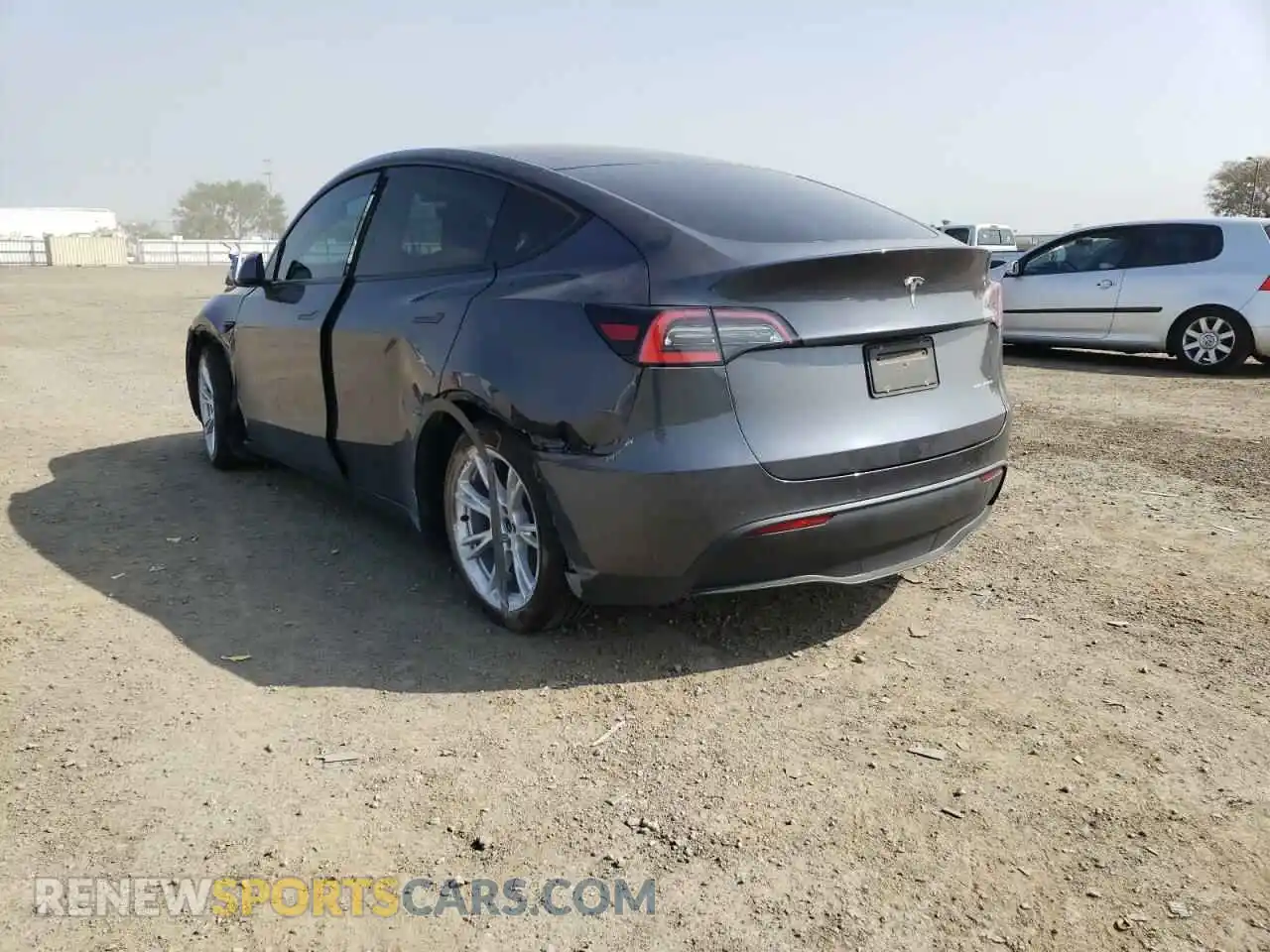 3 Photograph of a damaged car 5YJYGDEE0LF050512 TESLA MODEL Y 2020